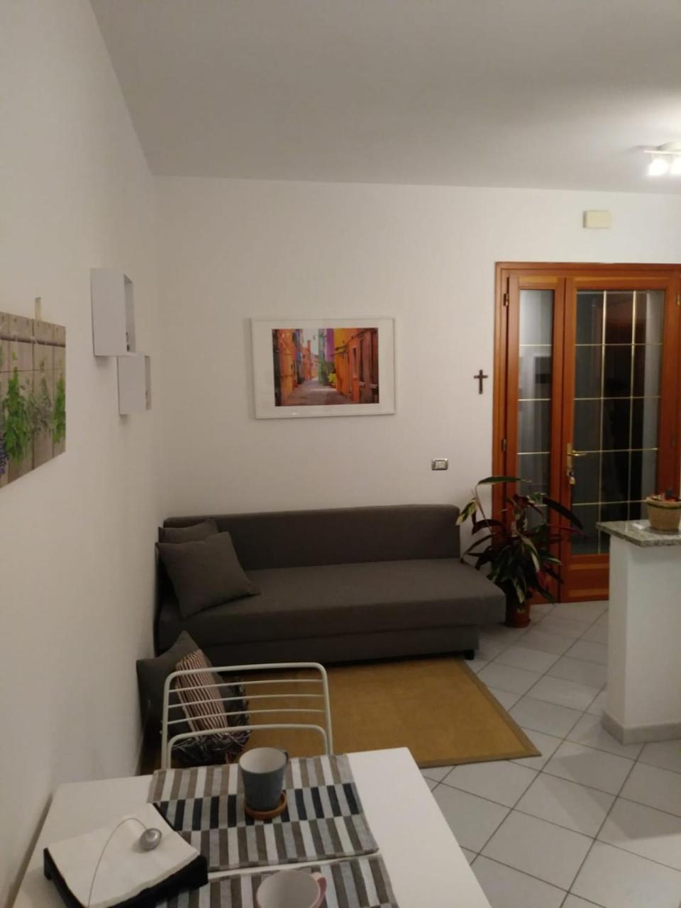 Angy House Appartement Iolanda di Savoia Buitenkant foto
