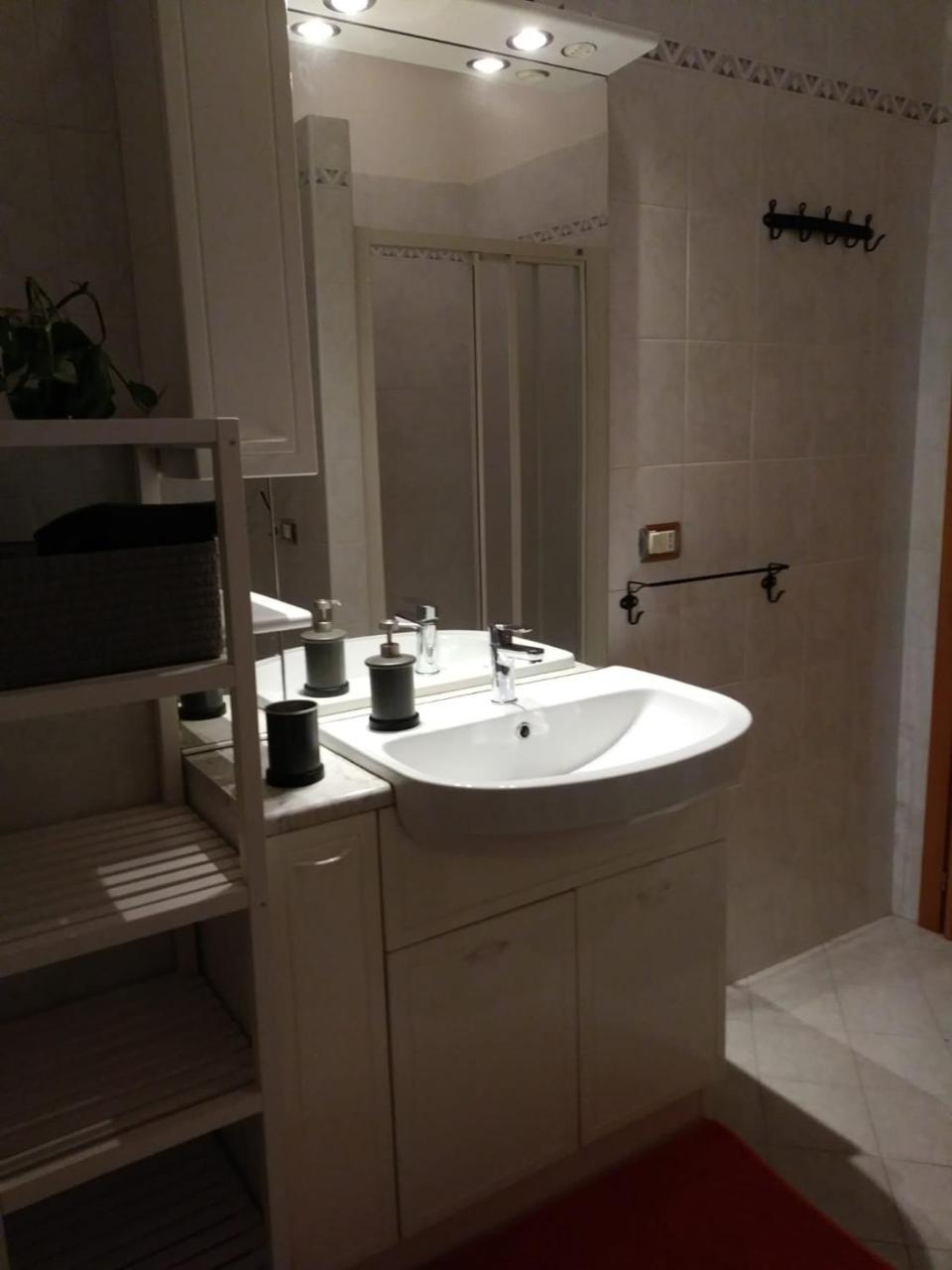 Angy House Appartement Iolanda di Savoia Buitenkant foto