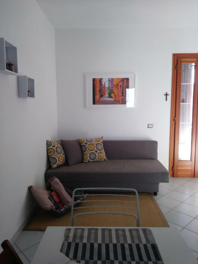 Angy House Appartement Iolanda di Savoia Buitenkant foto