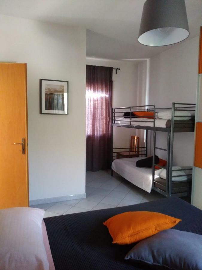Angy House Appartement Iolanda di Savoia Buitenkant foto